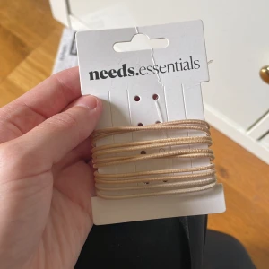 Blonda toffsar - Är inte blond längre. Dem på har aldrig använts.