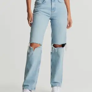 Hejj! säljer dessa Ginatricot jeans då jag aldrig använder dem. Dem är lite för korta för mig och jag är 173cm. Hör av er för egna bilder ❤️