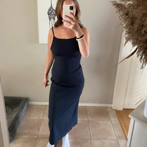 Långklänning  - Nyskick, endast testad