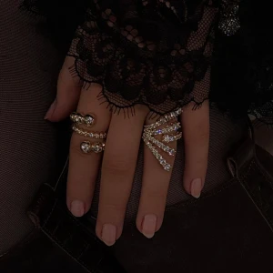 Sparkle ring - Nypris 600. Använt skick. 