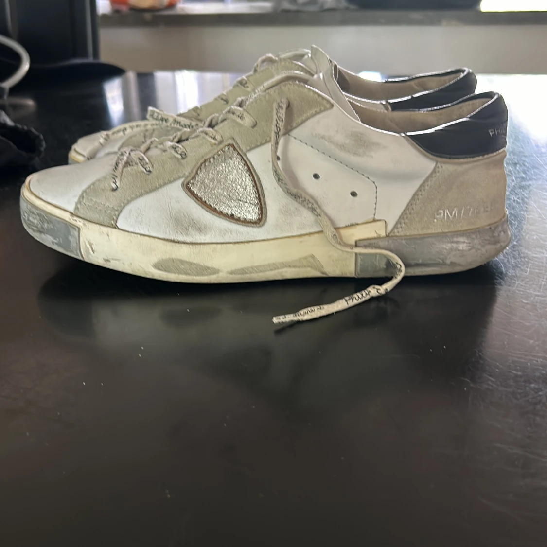 säljer ett par phillipe modells - 91