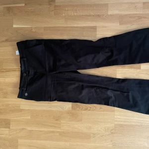 Jeans  - Jeans 50kr styck.