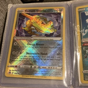 Pokémon kort Radiant Steelix Rare Reverse Holo Lost Origin - Fint kort skickas i sleeve och toploader 