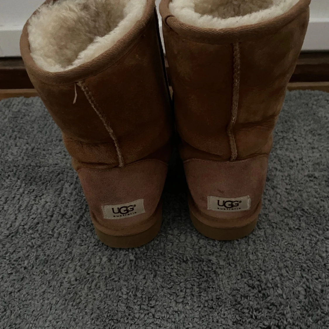 Ugg - 90