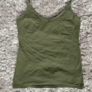 Linne  - I superfint skick.