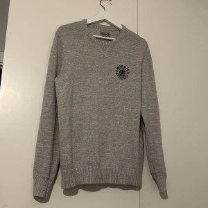 Morris Sweatshirt M - - Morris sweatshirt storlek M - Skick 9/10 knappt använd.