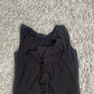 Fin topp - Jätte fin festlig topp som inte kommit till andvänding ❣️