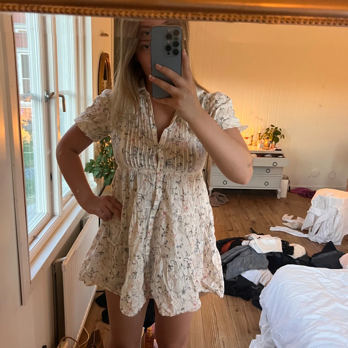 Blommig klänning  - 90