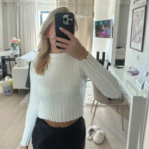 Tröja  - Söt tröja i storlek XS. I fint skick🤍