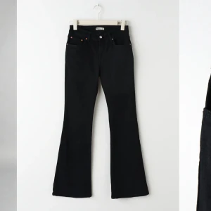 Gina low waist bootcut jeans  - Jeans från Gina som är sparsamt använda. Säljer då de tyvärr blivit försmå