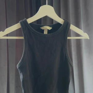 Svart linne - Bra skick 