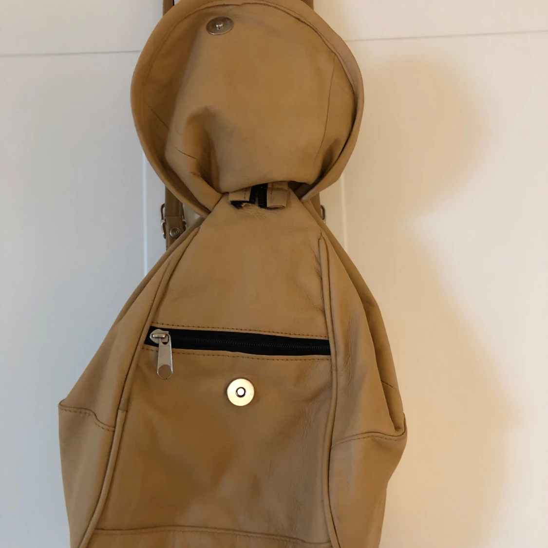 Liten läcker ryggsäck i mjukaste skinn - 92