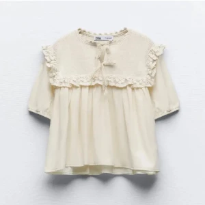 blus - jätte fin blus från zara!! 