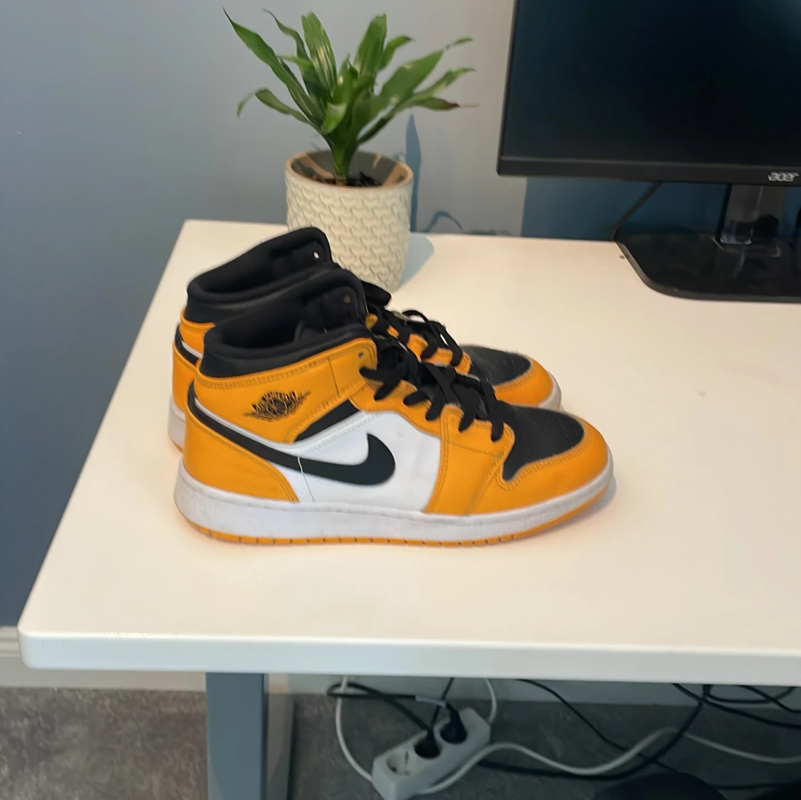 Hej säljer ett par j1