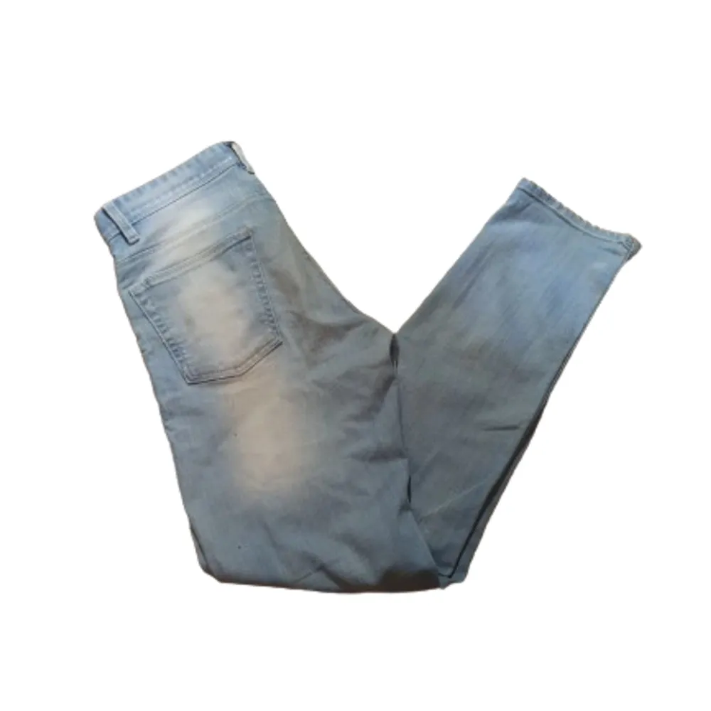 Bomerang jeans storlek 33/32 bra skick passar utmärkt till vår/sommaren. Jeans & Byxor.