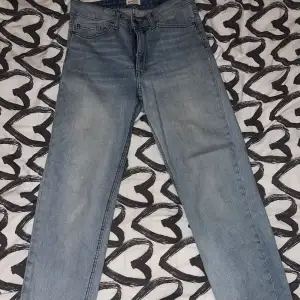Straight cut jeans 