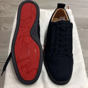 Louboutins - Begagnade Louboutins Utan Spikar! Äkta! Kvitto visas för seriösa köpare!