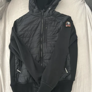 Parajumper cardigan  - Storlek M skick 9/10