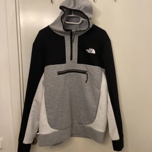 The north face kofta - Som ny, inga hål eller defekter 