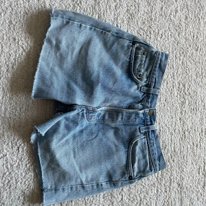 Levis shorts - Avklippta levis-shorts