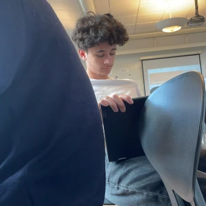 Apa - Bra på plocka bomull, älskar kebab 