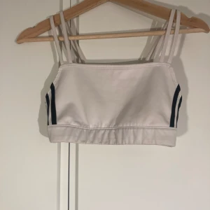 Adidas white sport tank top - Asia’s white and black crop top worn 1 time