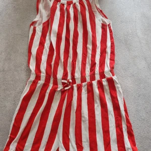 Jumpshurt - Vit och röd randig söt