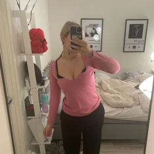 Rosa topp - Strl M, från h&m. använd 1 gång