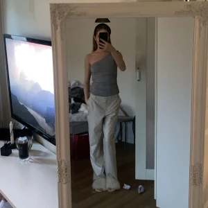 Snygg topp  - Snygg topp ifrån Gina tricot! 