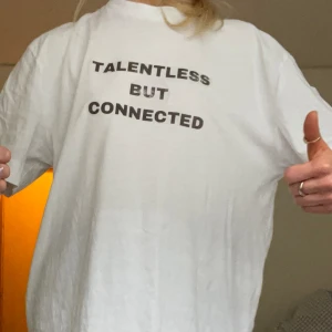 Graphic tee - Egentryckt tröja. Går att tvätta:) unisex! 