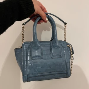 Väska från zara  - Miniväska frpn zara  Bra kvalite  