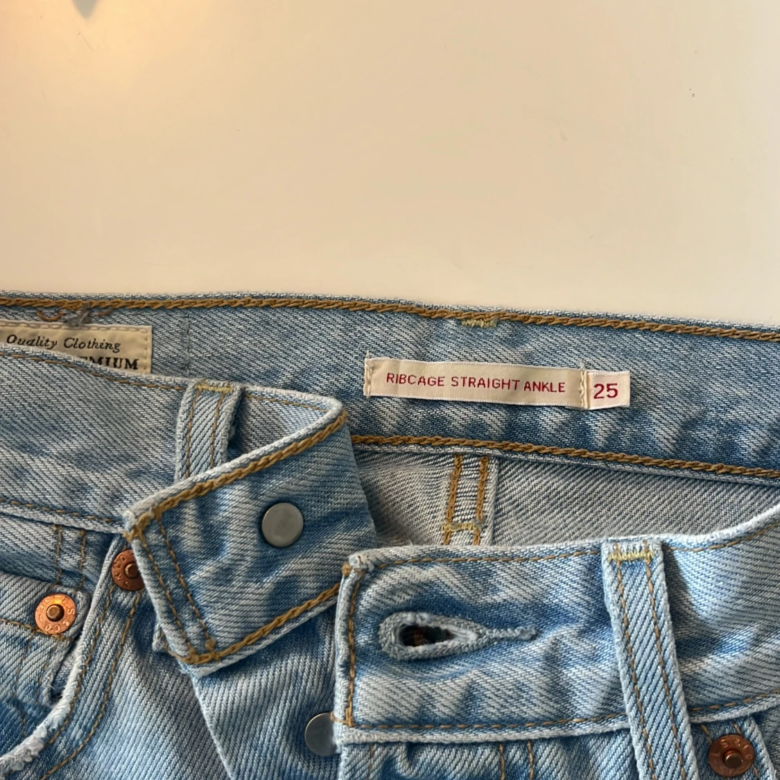 Levis jeans  - 90