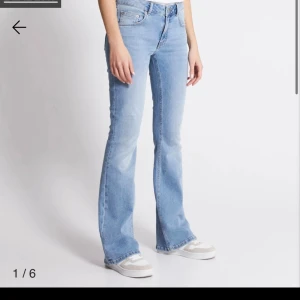 Jeans - Jeans från lager (low boot) sparsamt använda!