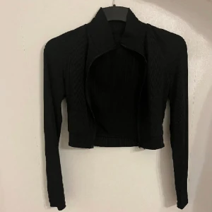 Träningskofta - Fin oanvänd träningskofta 💗