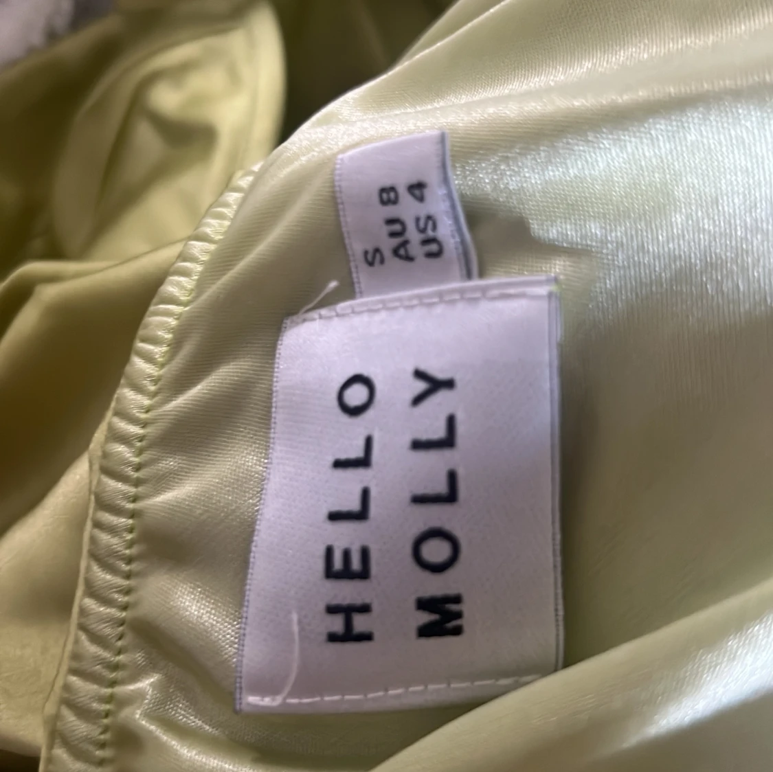 Satin klänning  - 91