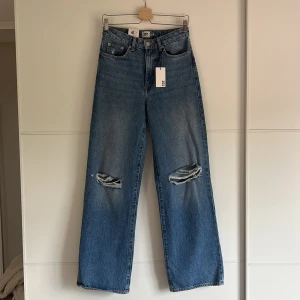 Nya jeans från Lager 157 strl S - Helt nya jeans med lapp kvar från Lager 157! Högmidjade Modellen Boulevard Jag är 158 cm och de är för långa för mig, se bilderna Nypris 300 kr