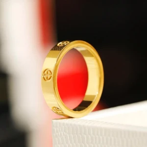 Guld ring  - Helt ny, finns bilder 