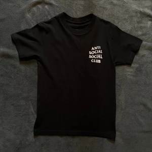Anti social club t shirt - 10/10 skick 