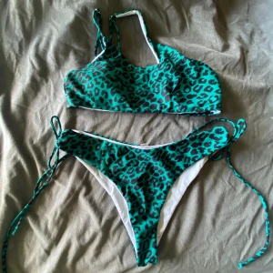 Oanvänd bikini - Oanvänd bikini från SHEIN 
