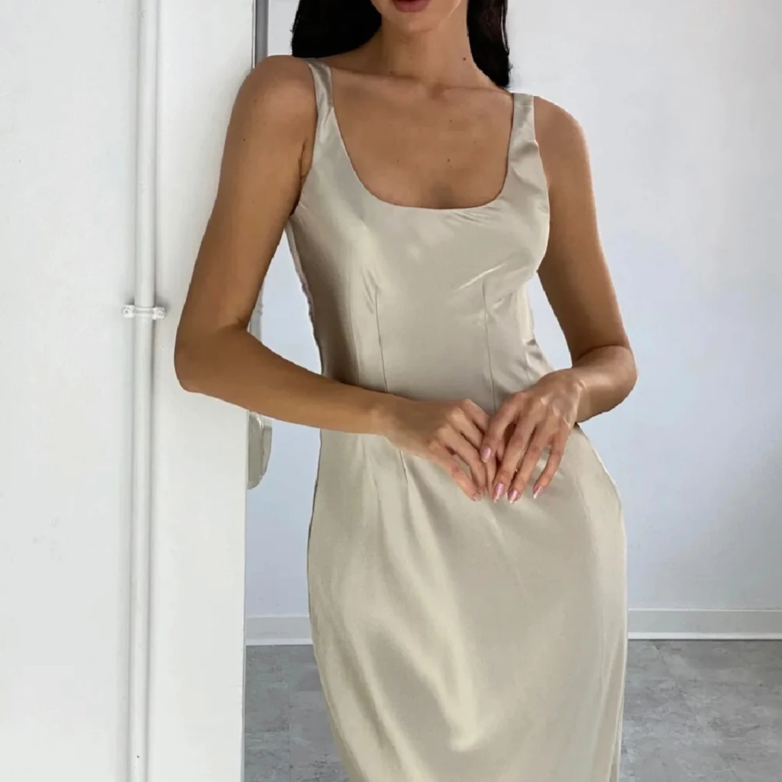 Siden meshki klännning - 90