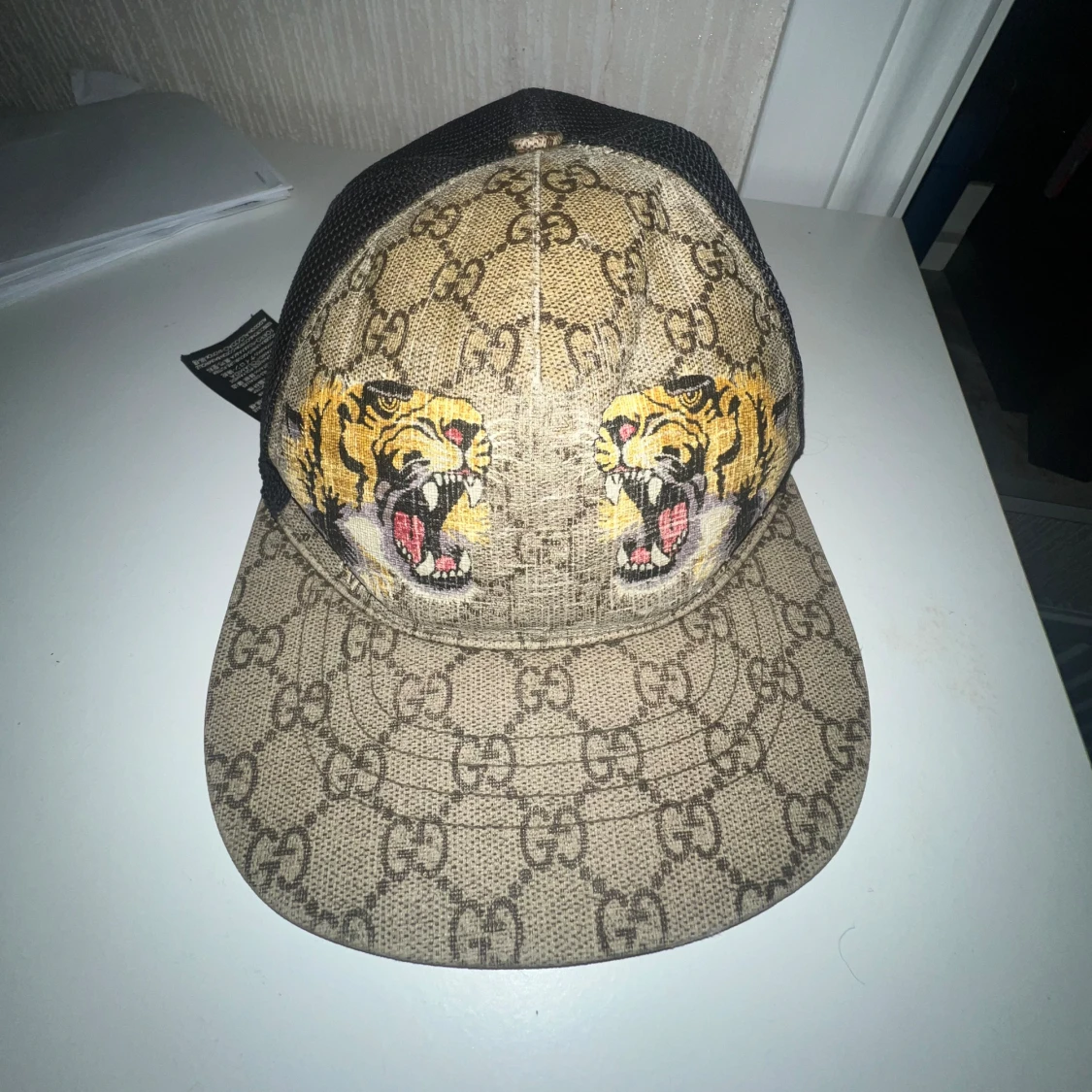 Gamla Gucci tiger kepsen ÄKTA