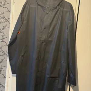 Swims regnjacka - Swims regnjacka, jag använt några par gårder ,ser ut som nya 