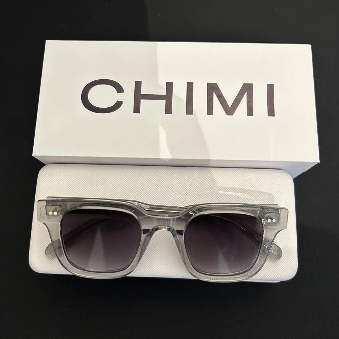 Chimi 04 grey