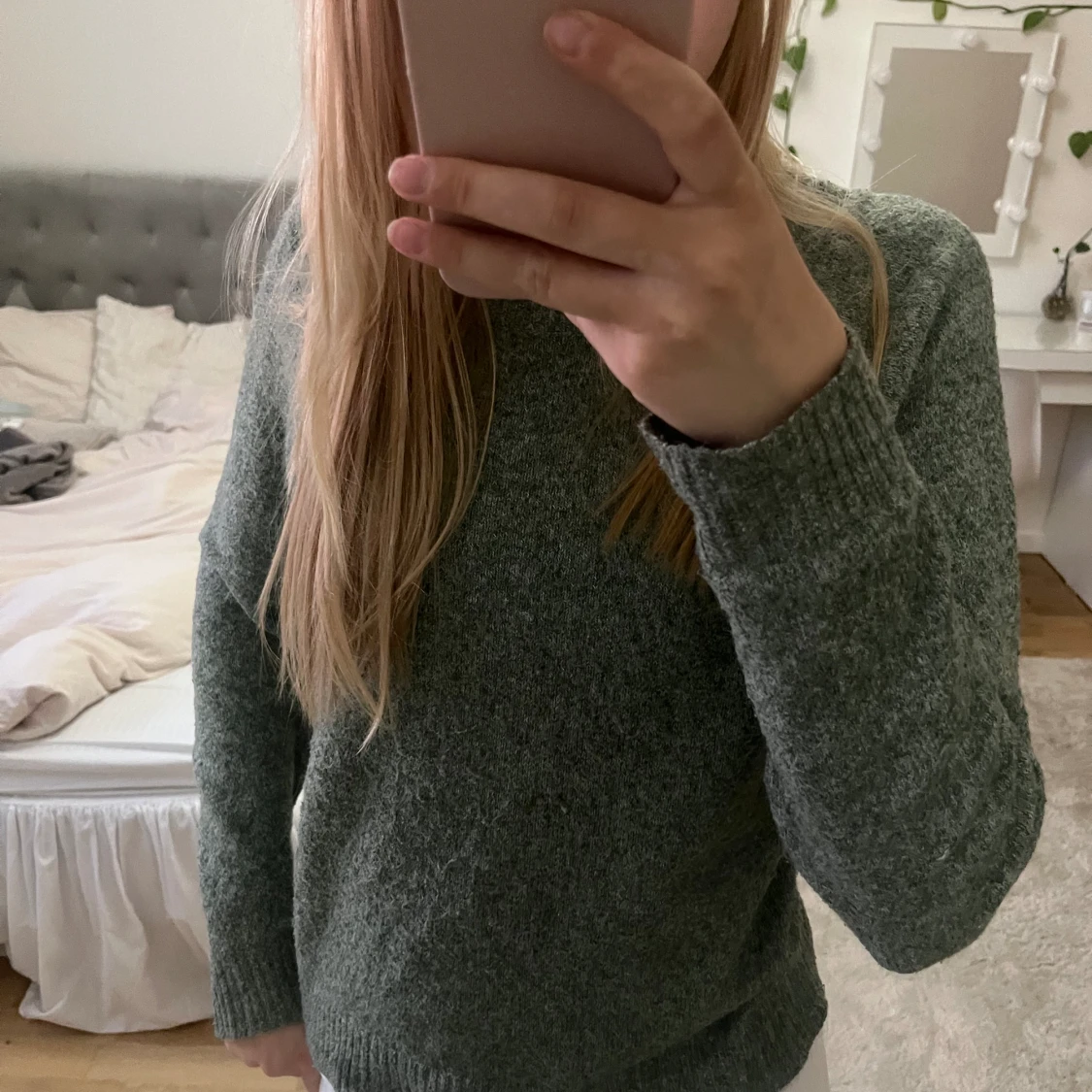 Grön stickad tröja🤍