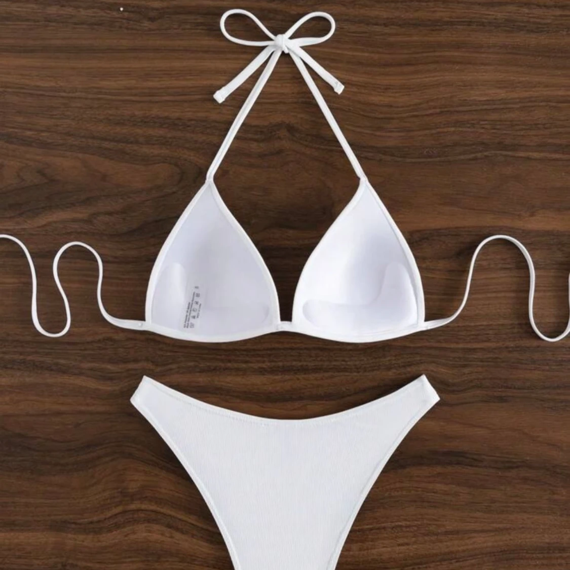 En helt ny bikini set - 90