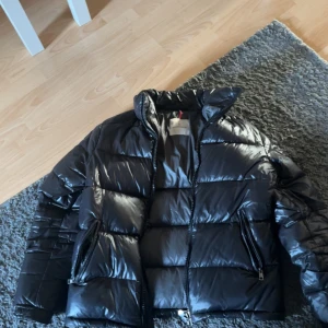 Moncler maya  - Moncler maya  Storlek 2
