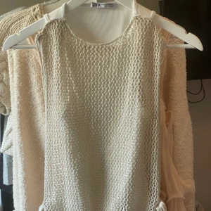 Zaratopp - Helt oanvänd topp från Zara 💛