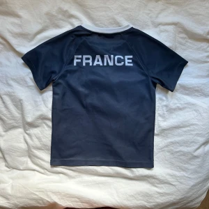 France babytee - Supersöt babytee som inte kommer till användning 🎀