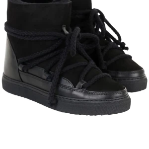 Säljer fina inuikii❤️ - Säljer mina fina inuikii,  då dem är förssmå, är i storlek 37, väl använda men i bra skick! Skriv för bilder❤️ 