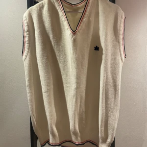 Snygg stickad väst⭐️ - Snygg stickad väst⭐️